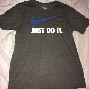Nike T-Shirt